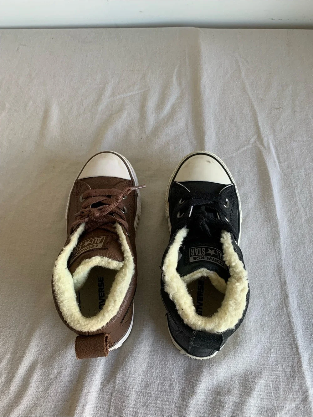 Converse Kids Mismatched Sherpa-Lined High Top Sneakers - Black & Brown